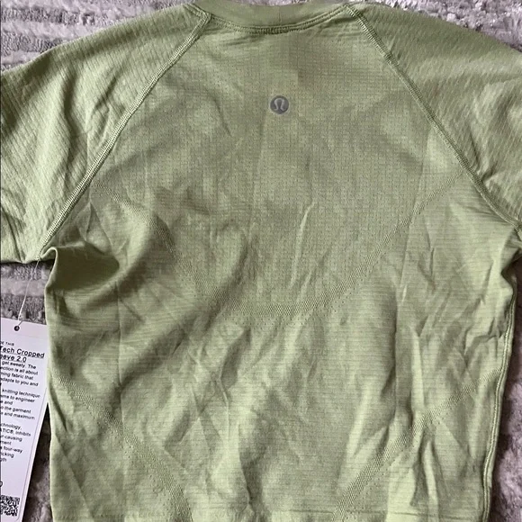 Lululemon swiftly crossed short sleeve - Picture 4 of 5